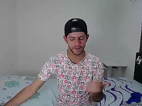 Snapshot of dirty_boy_horny chatting on 11.24.25 dirty boy horny online show from 11.24.25