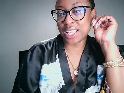 Nyxie Chaos online show from 10.24.25