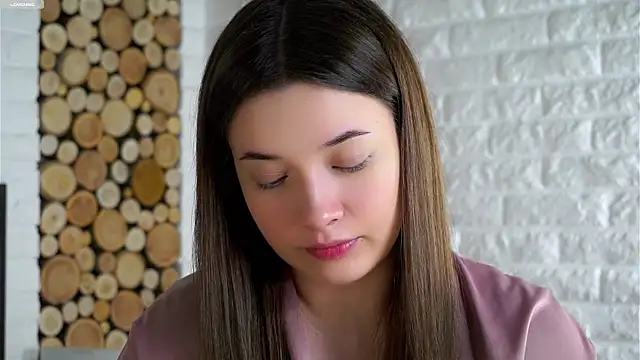 LowOncoming online show from 12.20.25