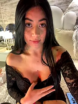  MadiLee  online show from 10.19.25