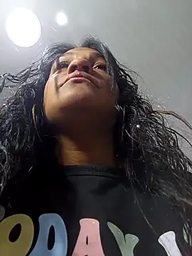 Snapshot of Michelle_Brito1 chatting on 03.04.25 Michelle Brito1 online show from 03.04.25