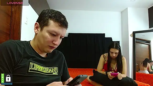 Hot-Couple--18 online show from 12.03.24