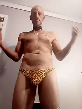 Snapshot of 5g4ever chatting on 12.25.24 5g4ever online show from 12.25.24