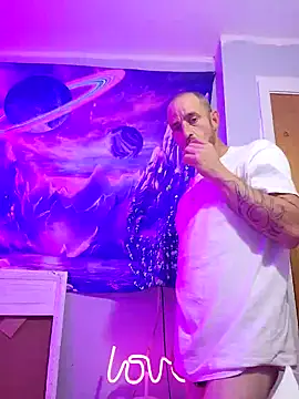 Snapshot of 5g4ever chatting on 01.12.25 5g4ever online show from 01.12.25