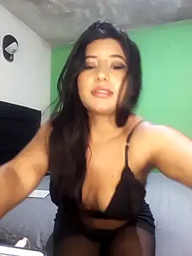 yuliparis online show from 09.30.25