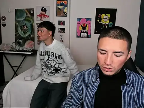 Snapshot of sweet_boys_xx chatting on 09.16.25 sweet boys xx online show from 09.16.25