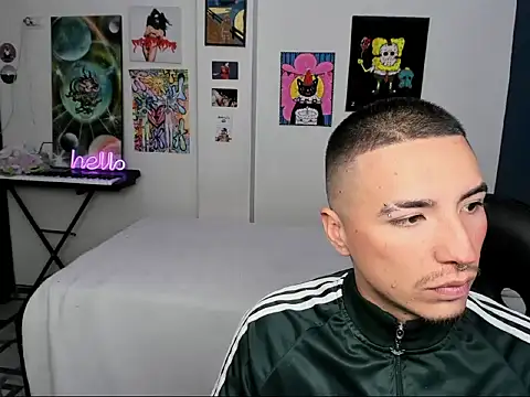 Snapshot of sweet_boys_xx chatting on 09.24.25 sweet boys xx online show from 09.24.25