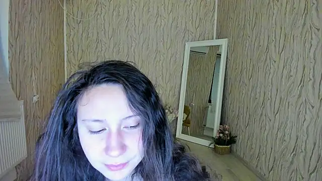 AishaRouhi online show from 01.13.25