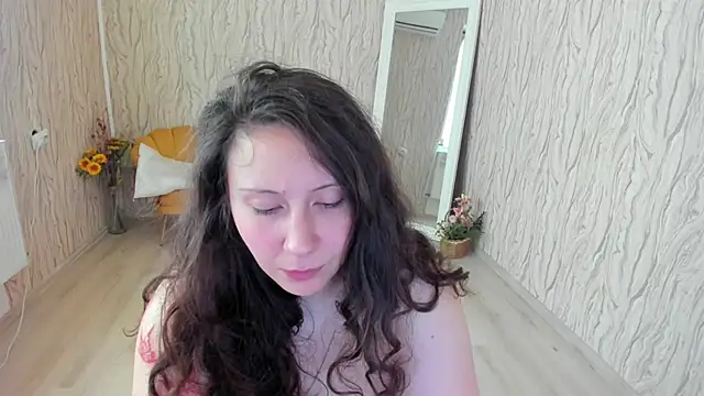 AishaRouhi online show from 02.08.25