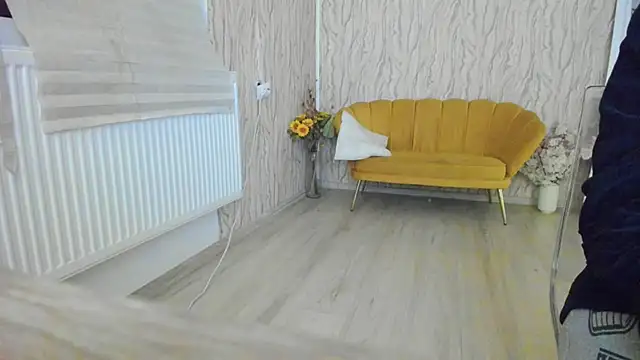 AishaRouhi online show from 02.11.25