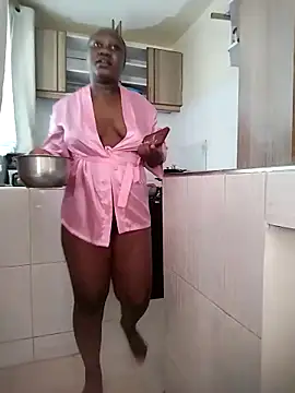 Snapshot of Hugemassivebootie chatting on 02.27.25 Hugemassivebootie online show from 02.27.25