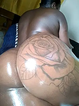 Snapshot of Hugemassivebootie chatting on 03.14.25 Hugemassivebootie online show from 03.14.25