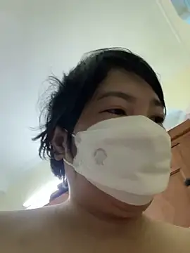 Hachi Sweetbabie  online show from 02.23.25
