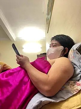 Hachi Sweetbabie  online show from 12.19.25