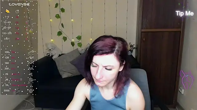 Muse kitty jenia online show from 01.27.25