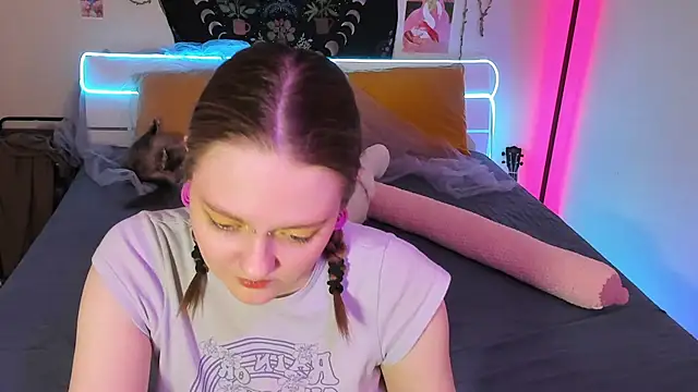 BebKonie online show from 02.13.25