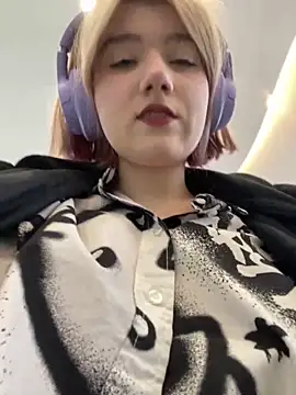 Snapshot of Baby__Naughty chatting on 01.30.25 Baby Naughty online show from 01.30.25