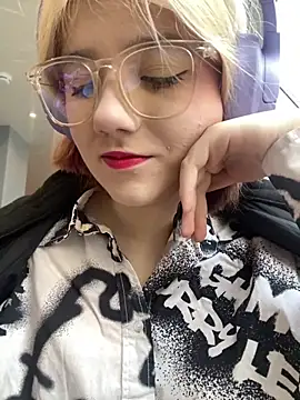 Snapshot of Baby__Naughty chatting on 02.21.25 Baby Naughty online show from 02.21.25