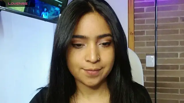 helenacyruss online show from 11.21.25