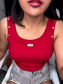 LeisyXO online show from 12.07.24