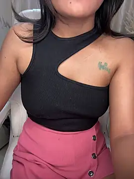 LeisyXO online show from 01.26.25