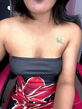 LeisyXO online show from 01.11.26