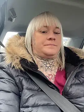 poussichienne online show from 02.08.26