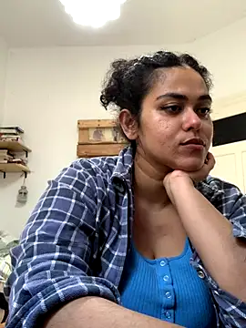 Curvydesifromgermany online show from 09.24.25