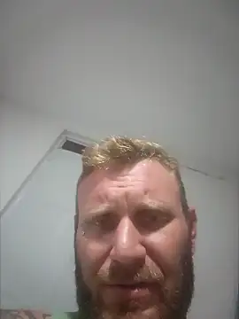 Hunnyhunty420 online show from 04.17.26