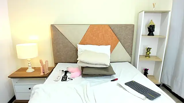 JennaCollins149 online show from 12.28.24