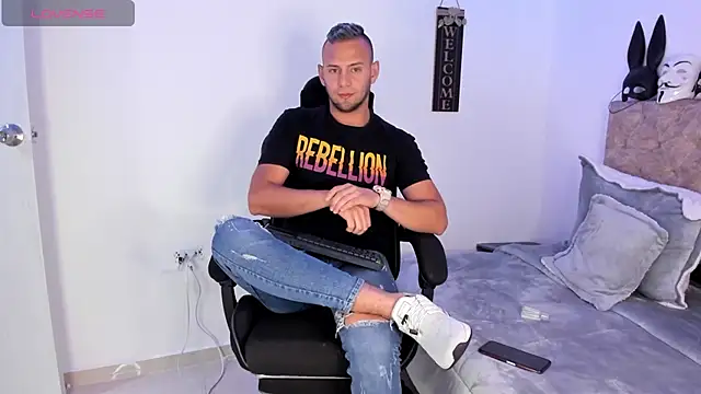 Snapshot of Damon_Bakert chatting on 10.01.25 Damon Bakert online show from 10.01.25