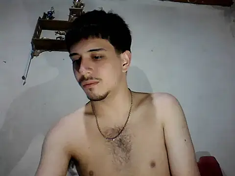 Snapshot of Elvergonn2105 chatting on 09.27.25 Elvergonn2105 online show from 09.27.25