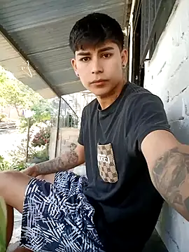 Snapshot of Lukas_strong chatting on 09.28.25 Lukas strong online show from 09.28.25