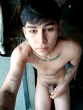 Snapshot of Lukas_strong chatting on 10.11.25 Lukas strong online show from 10.11.25