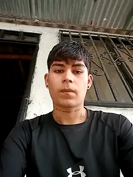 Snapshot of Lukas_strong chatting on 11.01.25 Lukas strong online show from 11.01.25