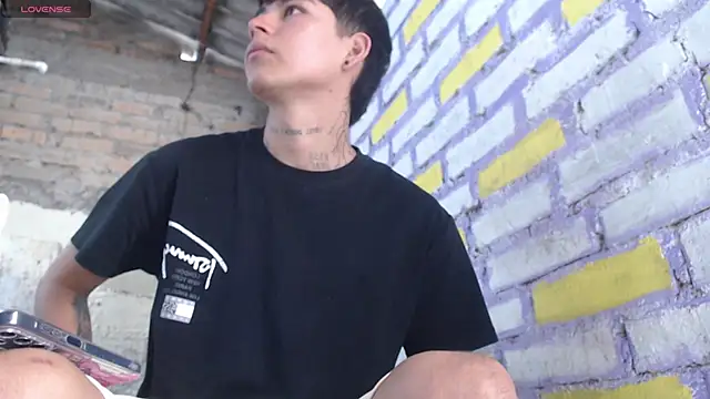 Snapshot of Lukas_strong chatting on 11.07.25 Lukas strong online show from 11.07.25