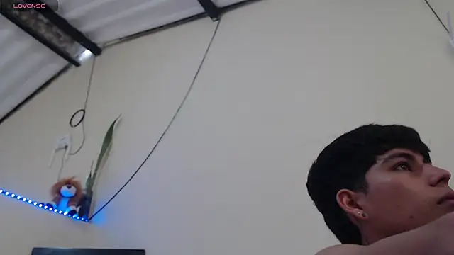 Lukas strong online show from 11.16.25