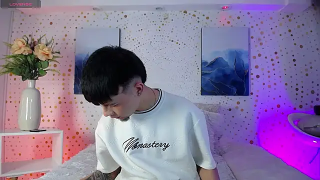 Snapshot of Steev_Novoa chatting on 02.03.26 Steev Novoa online show from 02.03.26