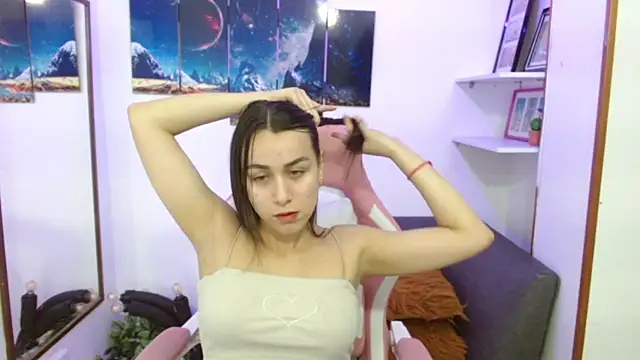 EmmaMyerss  online show from 02.15.25