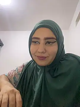 Snapshot of hannahayat chatting on 12.17.24 hannahayat online show from 12.17.24