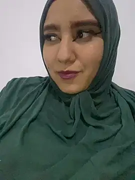 Snapshot of hannahayat chatting on 12.18.24 hannahayat online show from 12.18.24