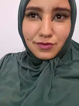 Snapshot of hannahayat chatting on 12.19.24 hannahayat online show from 12.19.24