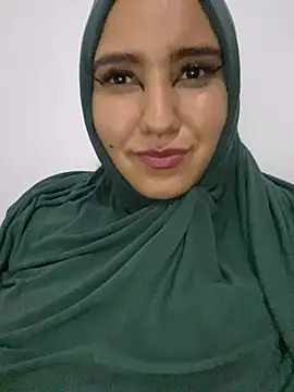 Snapshot of hannahayat chatting on 12.19.24 hannahayat online show from 12.19.24