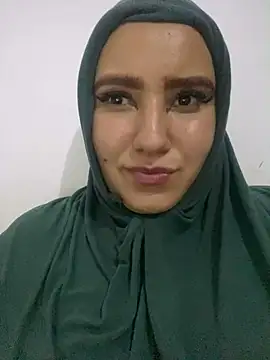 Snapshot of hannahayat chatting on 12.28.24 hannahayat online show from 12.28.24