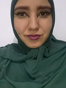 Snapshot of hannahayat chatting on 12.28.24 hannahayat online show from 12.28.24