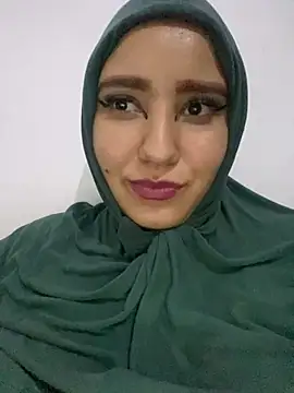 Snapshot of hannahayat chatting on 12.29.24 hannahayat online show from 12.29.24