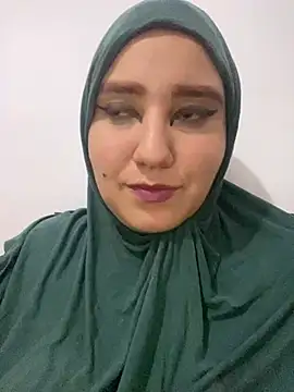 Snapshot of hannahayat chatting on 12.31.24 hannahayat online show from 12.31.24