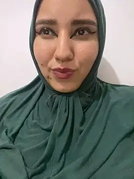 Snapshot of hannahayat chatting on 01.16.25 hannahayat online show from 01.16.25