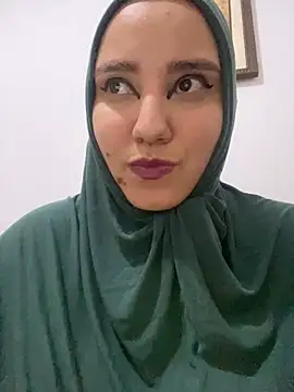 Snapshot of hannahayat chatting on 01.16.25 hannahayat online show from 01.16.25