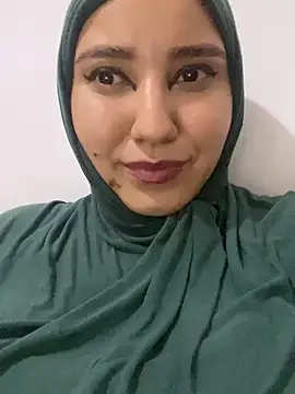 Snapshot of hannahayat chatting on 01.17.25 hannahayat online show from 01.17.25
